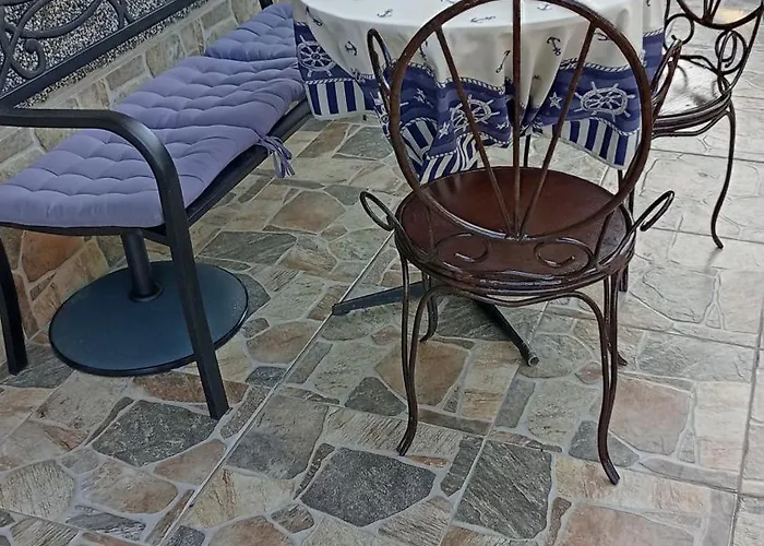 Kotva ゲストハウス ロゼネッツ