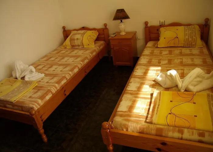 Kotva ゲストハウス 2*