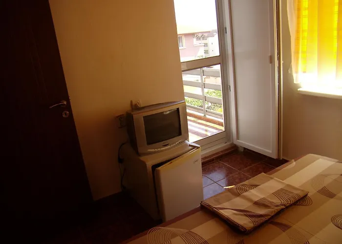 Kotva ゲストハウス ロゼネッツ