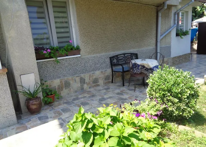 Kotva ゲストハウス 2*